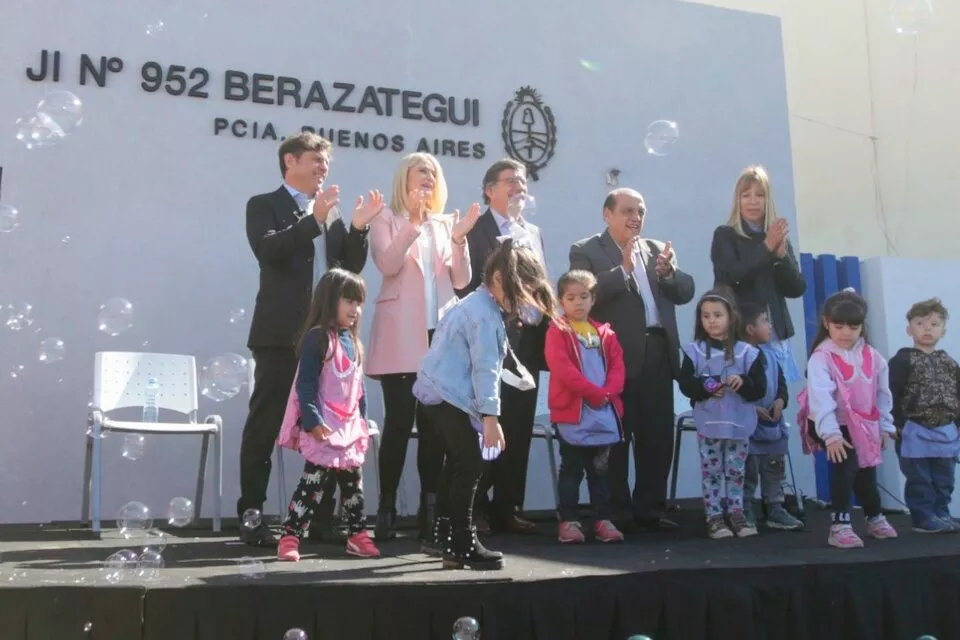 Kicillof colegio 100